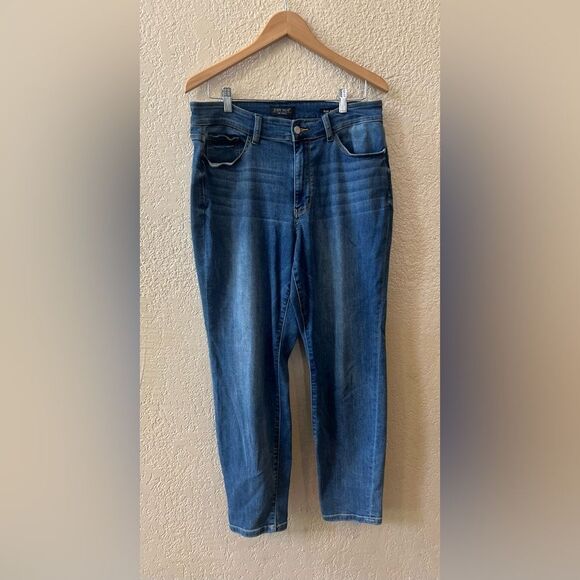 Judy Blue Slim Fit Jeans Sz 14W Dark Wash Stretch High Rise NWOT - Picture 1 of 8